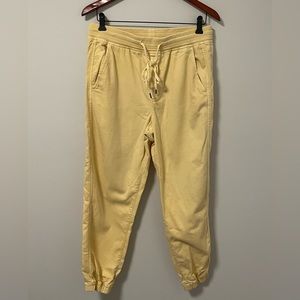 GAP Khaki Pant